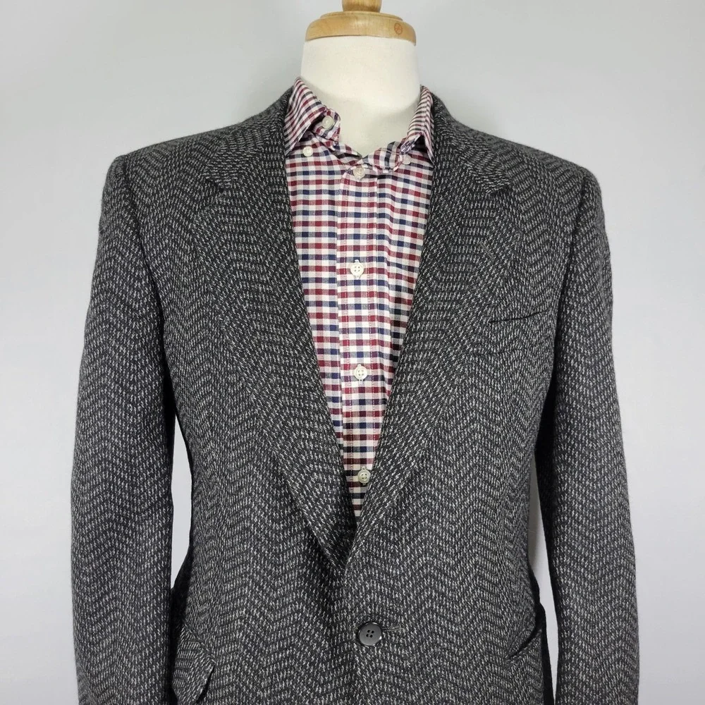 Adolfo Saks Fifth Men's‎ Sport Coat Blazer Two Button Gray Black Wool Size 40R
